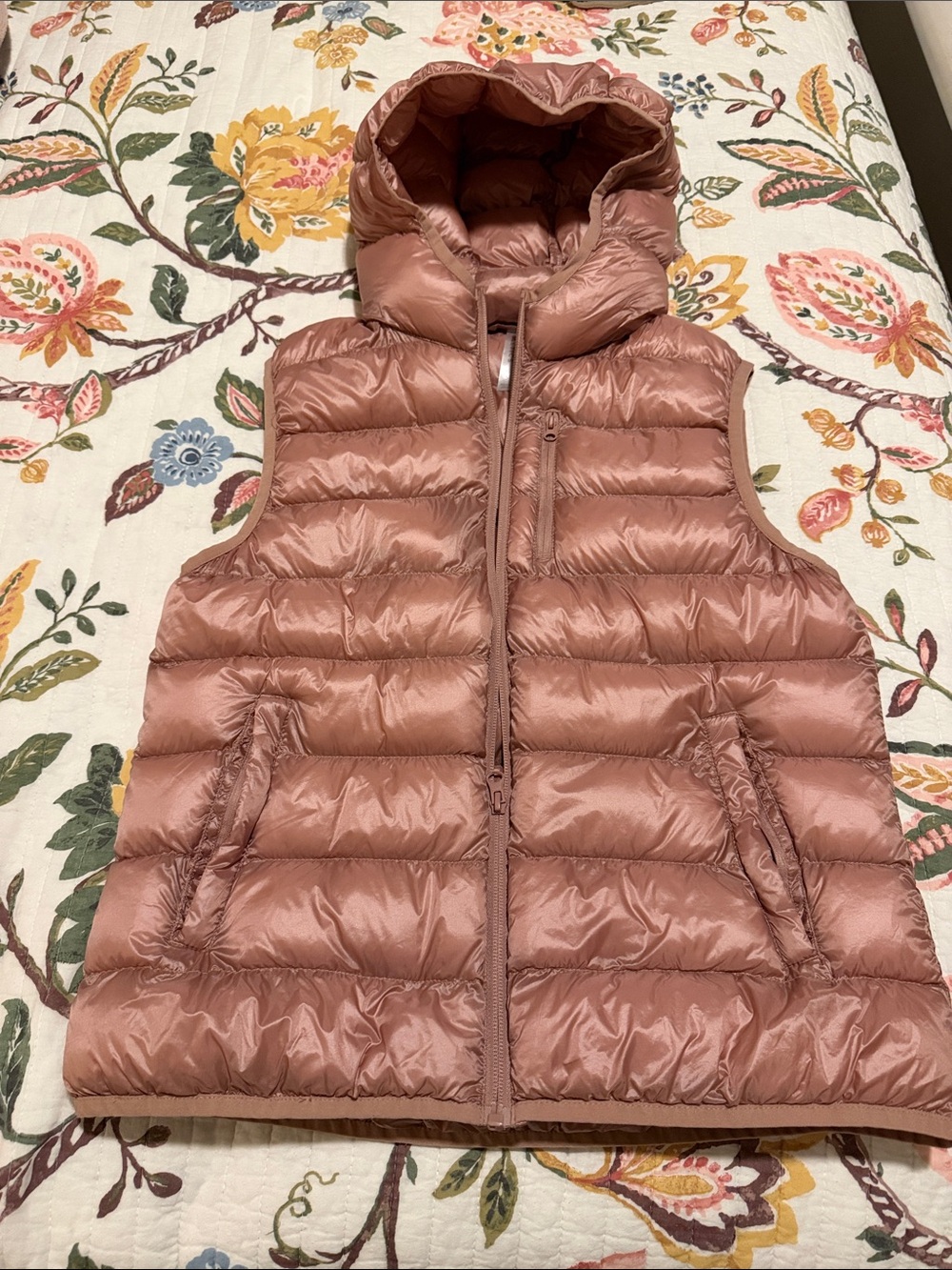 Fabletics Hooded Puffer Vest in Rose Blush